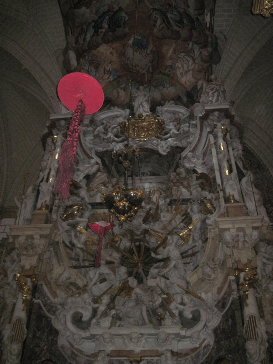 -Un particolare dell'interno della cattedrale